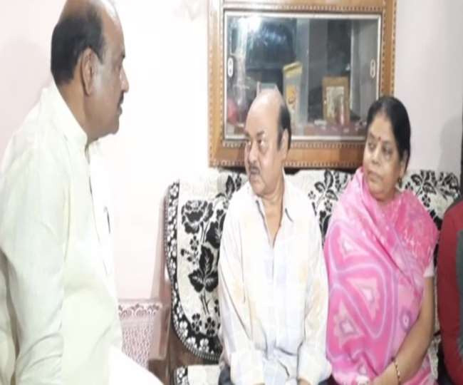 Rajasthan: यूक्रेन में फंसे छात्रों के स्वजन से कोटा में मिले लोकसभा अध्यक्ष