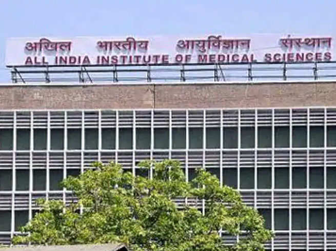 AIIMS Rishikesh: एमबीबीएस के छात्र ने छठवीं मंजिल से छलांग लगाकर दी जान, मौके पर पहुंची पुलिस जांच में जुटी