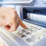 पूर्वी दिल्ली के आली गांव में चोरों ने SBI का ATM उखाड़ा