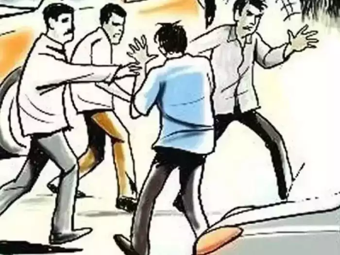 Haryana News: पिता की अंत्येष्टि में भिड़ गए 7 बेटे, जमकर चले लात घूंसे, कई घायल पुलिस की मौजूदगी में हुआ अंतिम संस्कार