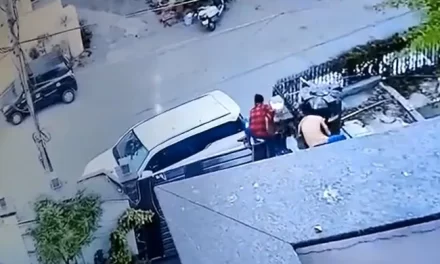 दिल्ली में सिविल लाइन्स इलाके में मर्डर का CCTV फुटेज आया सामने, कोठी से भागते दिखे आरोपी